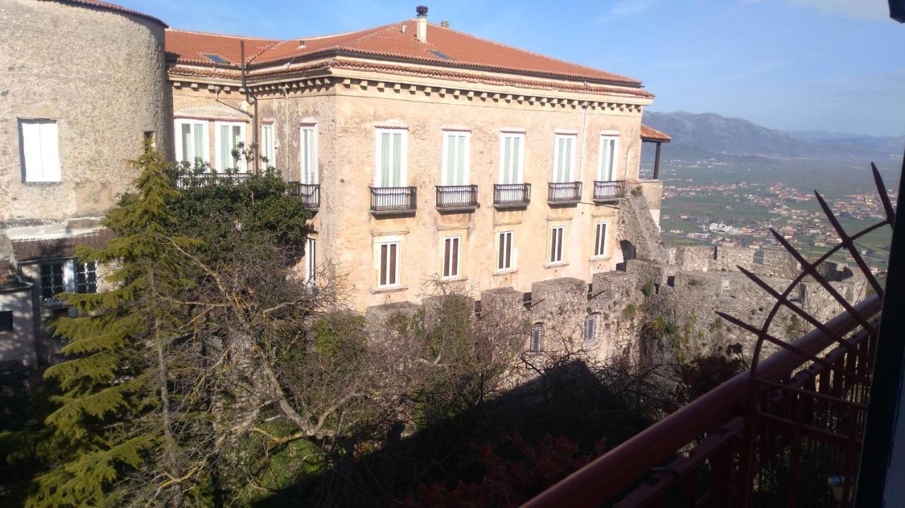 Hotel La Congiura Dei Baroni Teggiano Dış mekan fotoğraf