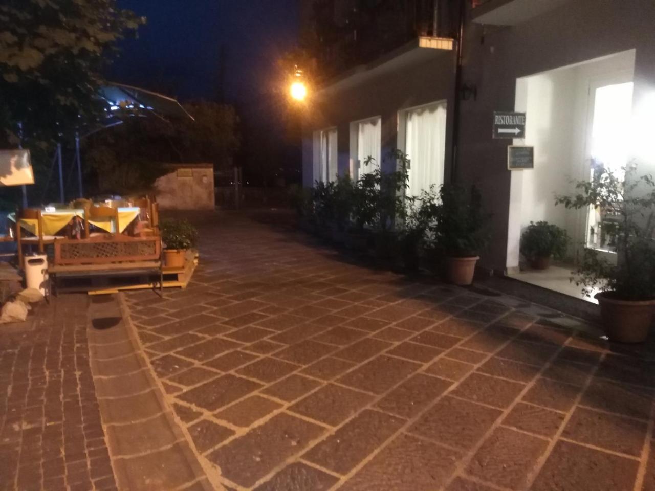 Hotel La Congiura Dei Baroni Teggiano Dış mekan fotoğraf