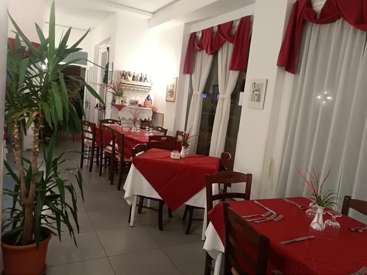 Hotel La Congiura Dei Baroni Teggiano Dış mekan fotoğraf
