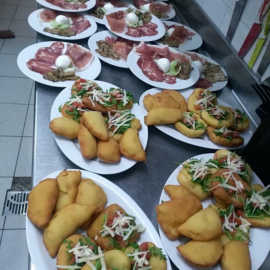 Hotel La Congiura Dei Baroni Teggiano Dış mekan fotoğraf